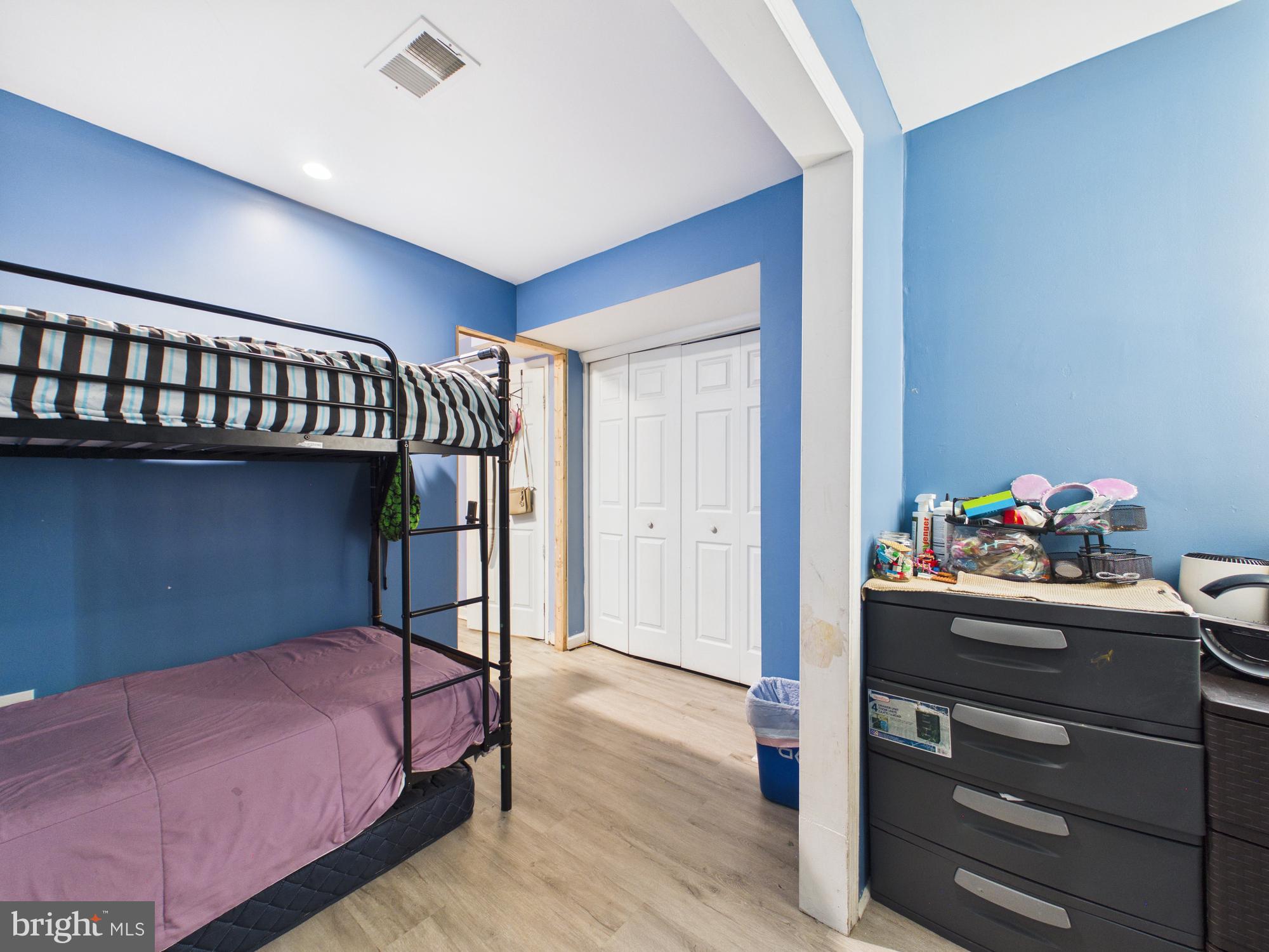 WOODBERRY FOREST - Residential