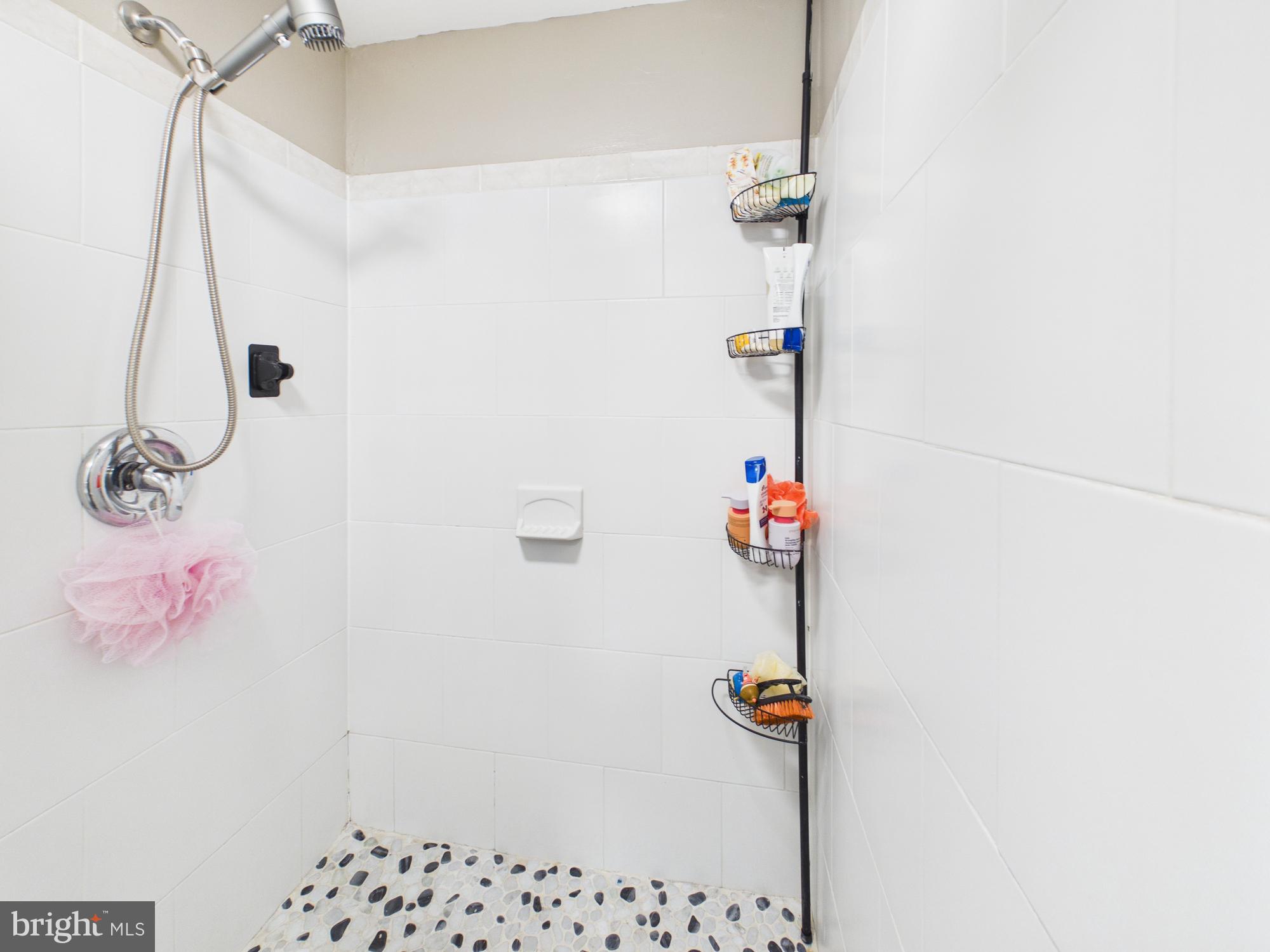 WOODBERRY FOREST - Residential