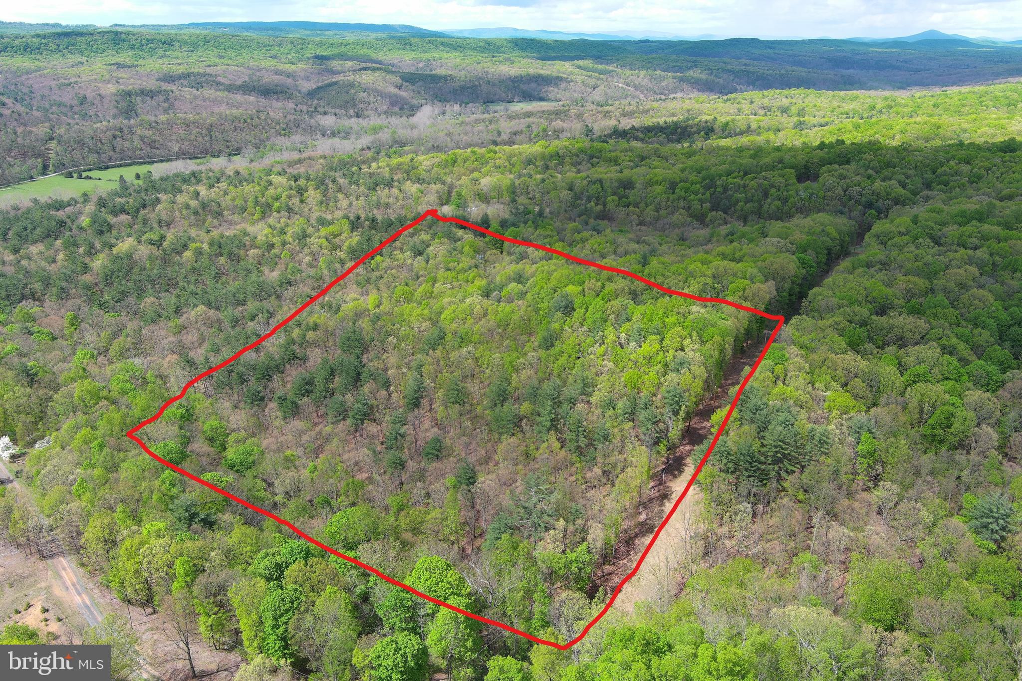 CACAPON MOUNTAIN RETREAT - Land