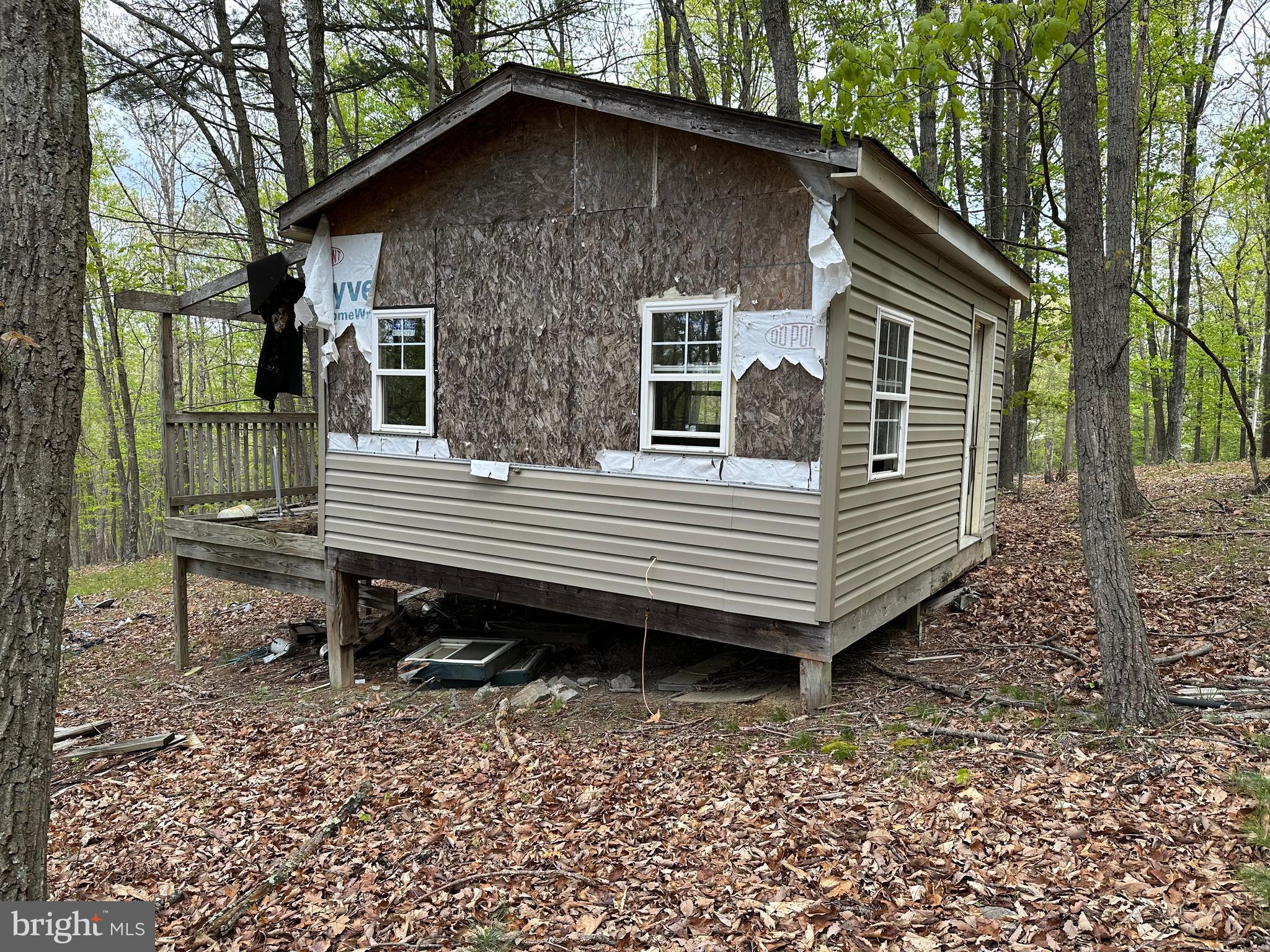 CACAPON MOUNTAIN RETREAT - Land