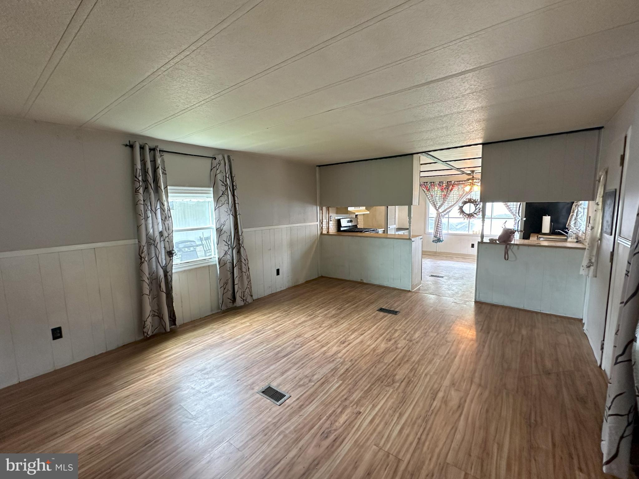 LAWSON MHP - Residential