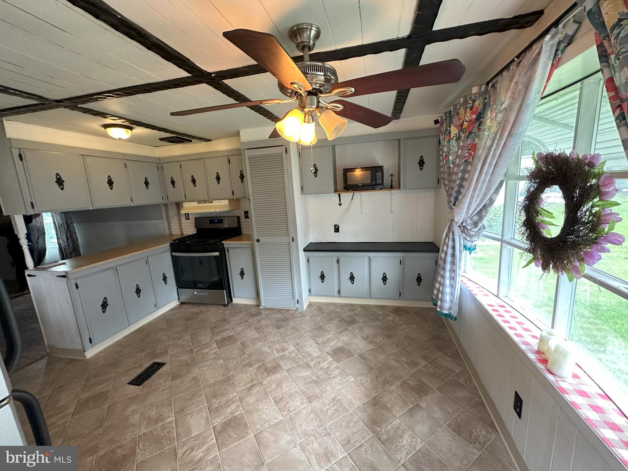 LAWSON MHP - Residential