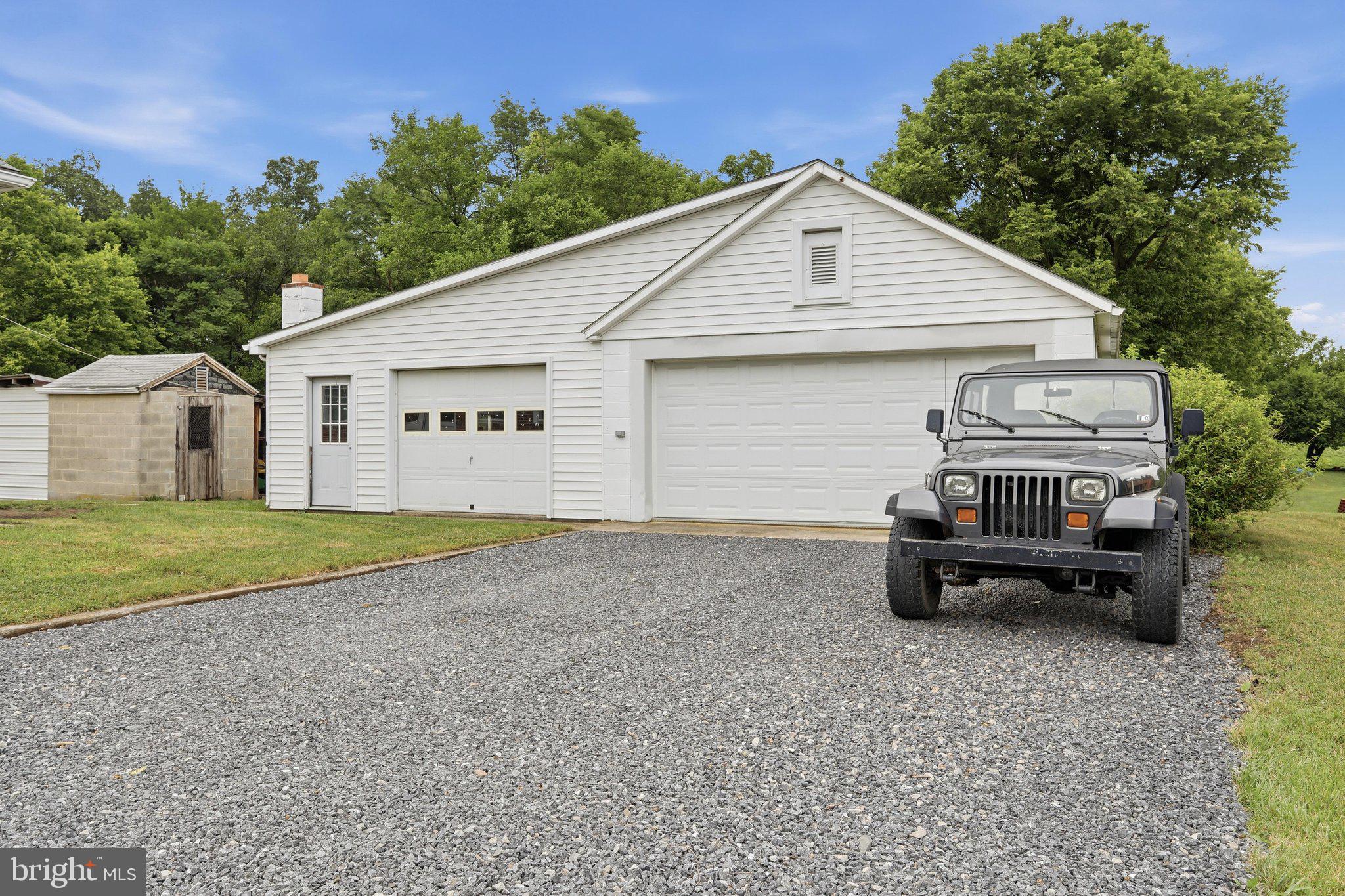 13201 BUCHANAN TRAIL WEST