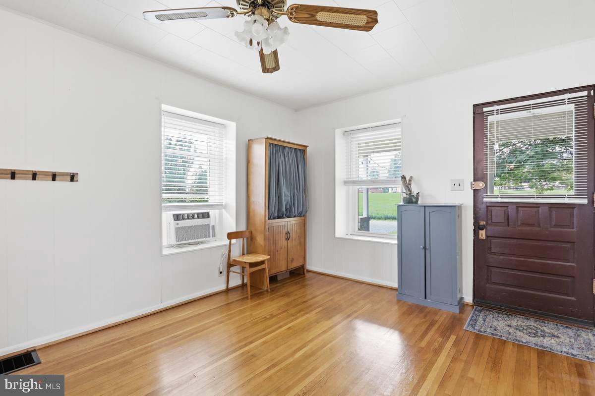 13201 BUCHANAN TRAIL WEST