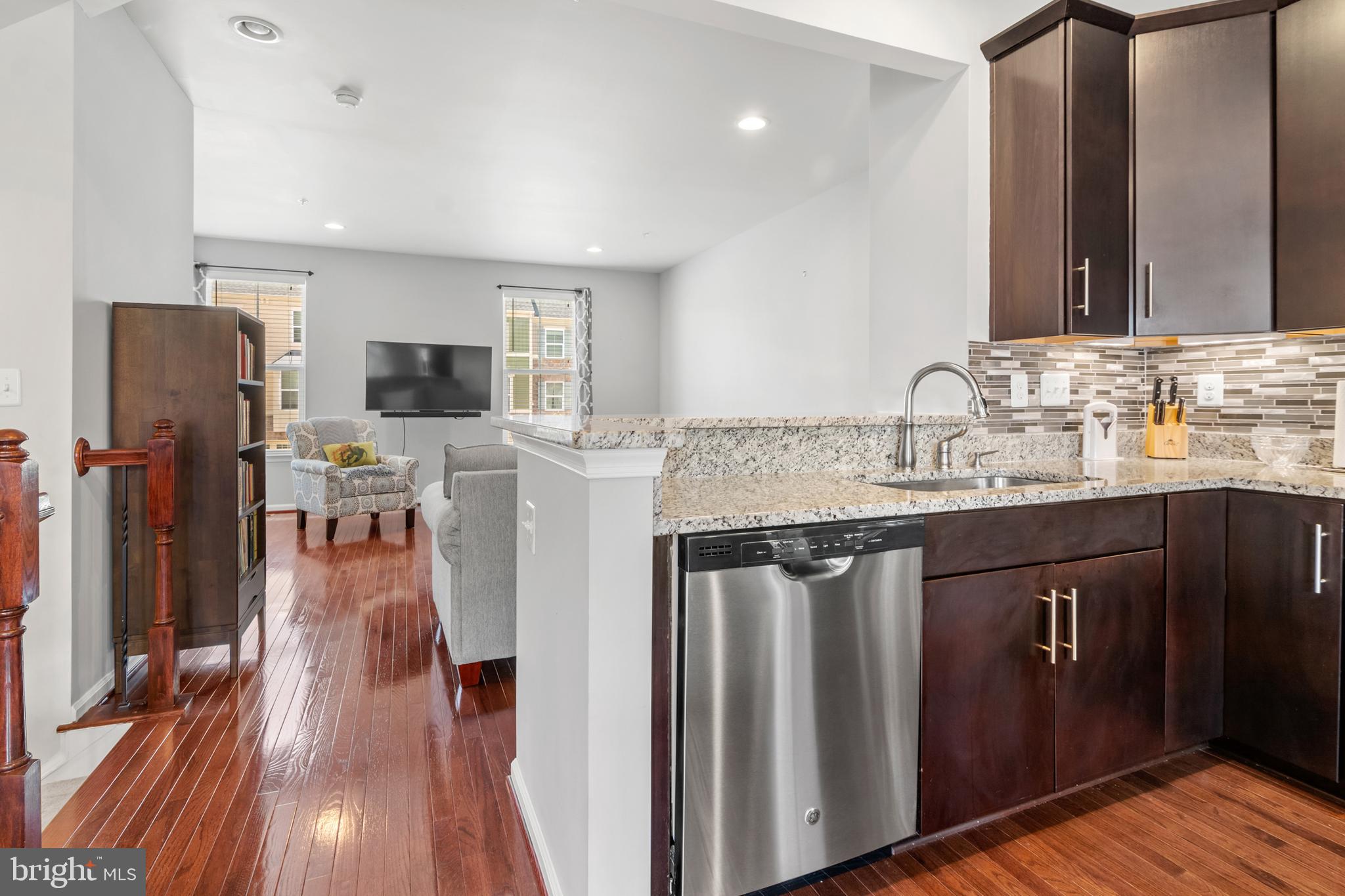 CREEKSIDE VILLAGE AT TANYARD SPRINGS - Residential