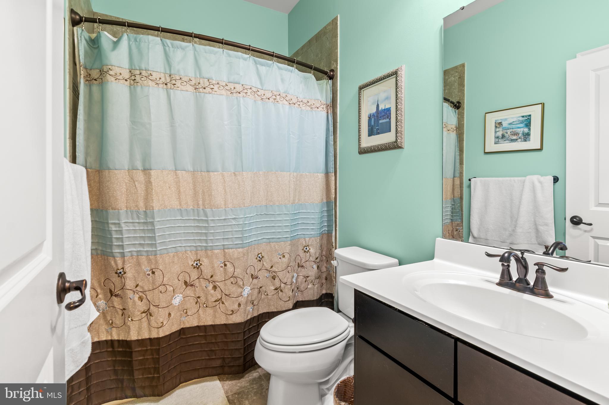 CREEKSIDE VILLAGE AT TANYARD SPRINGS - Residential