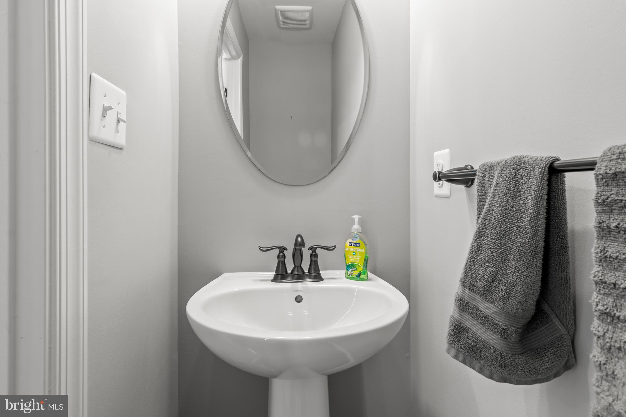 CREEKSIDE VILLAGE AT TANYARD SPRINGS - Residential