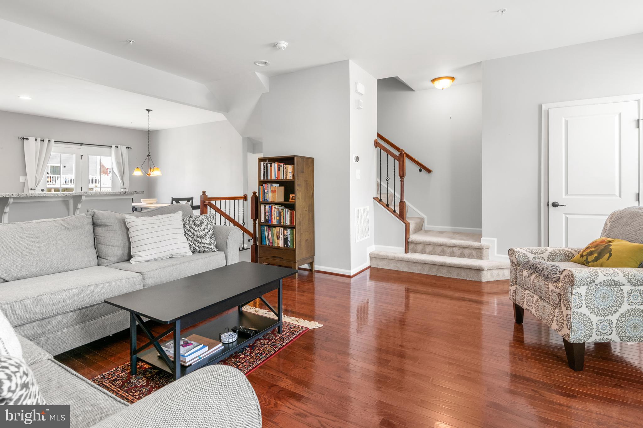 CREEKSIDE VILLAGE AT TANYARD SPRINGS - Residential