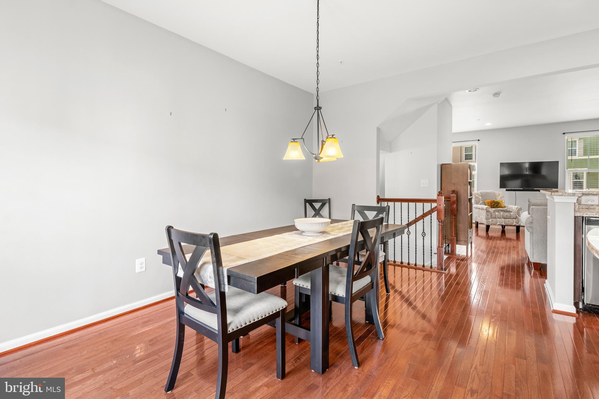 CREEKSIDE VILLAGE AT TANYARD SPRINGS - Residential