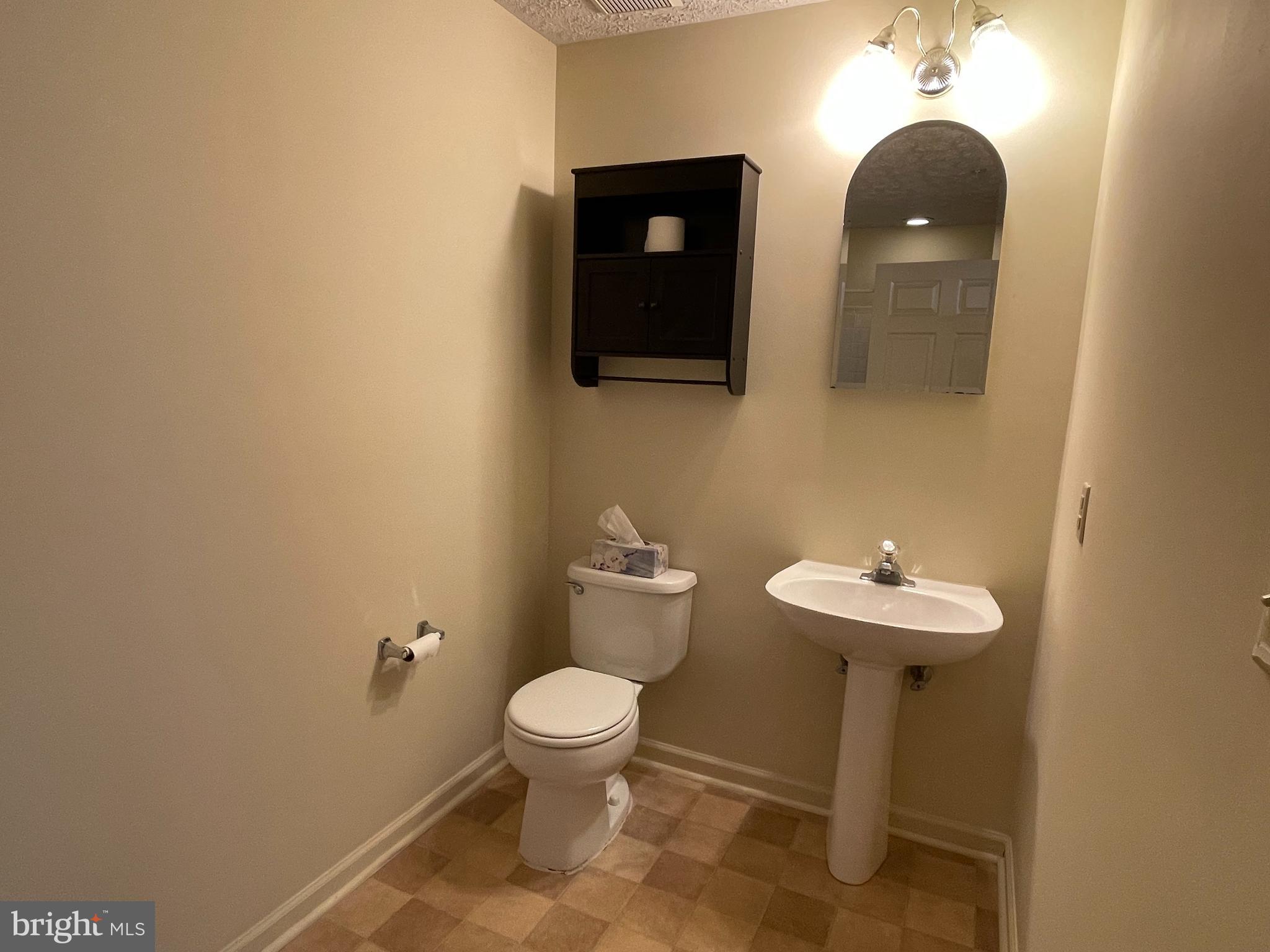 PINEY ORCHARD - Residential Lease