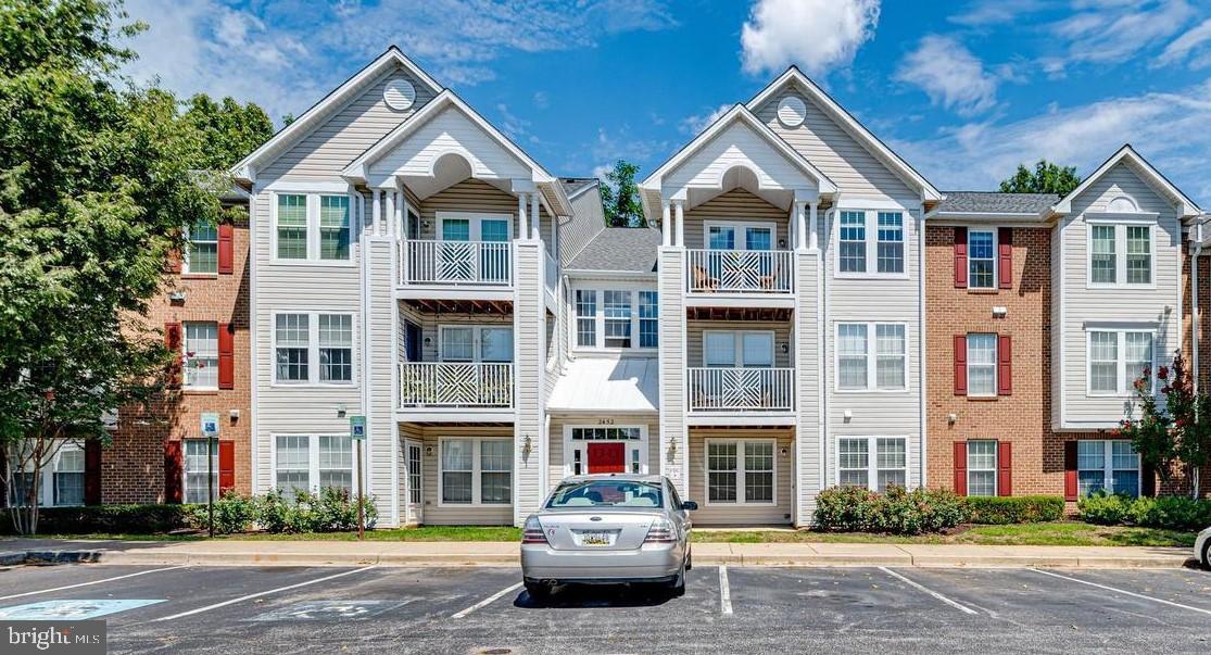 PINEY ORCHARD - Residential Lease