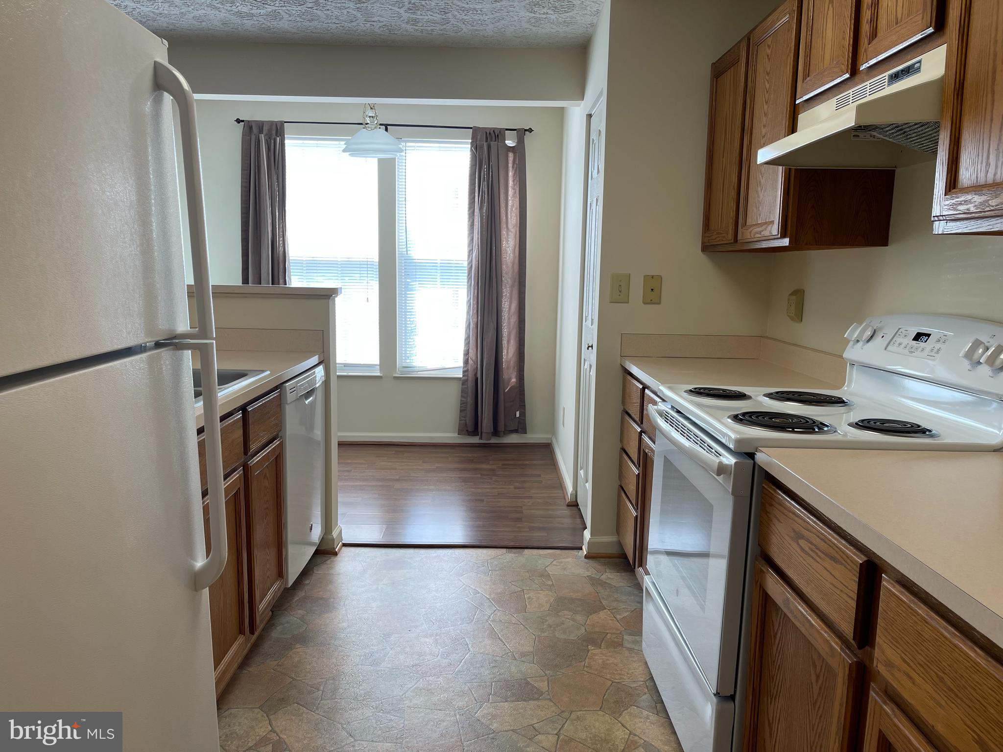 PINEY ORCHARD - Residential Lease