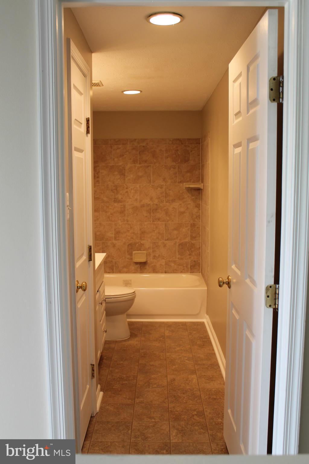 WEST SHORE - Residential