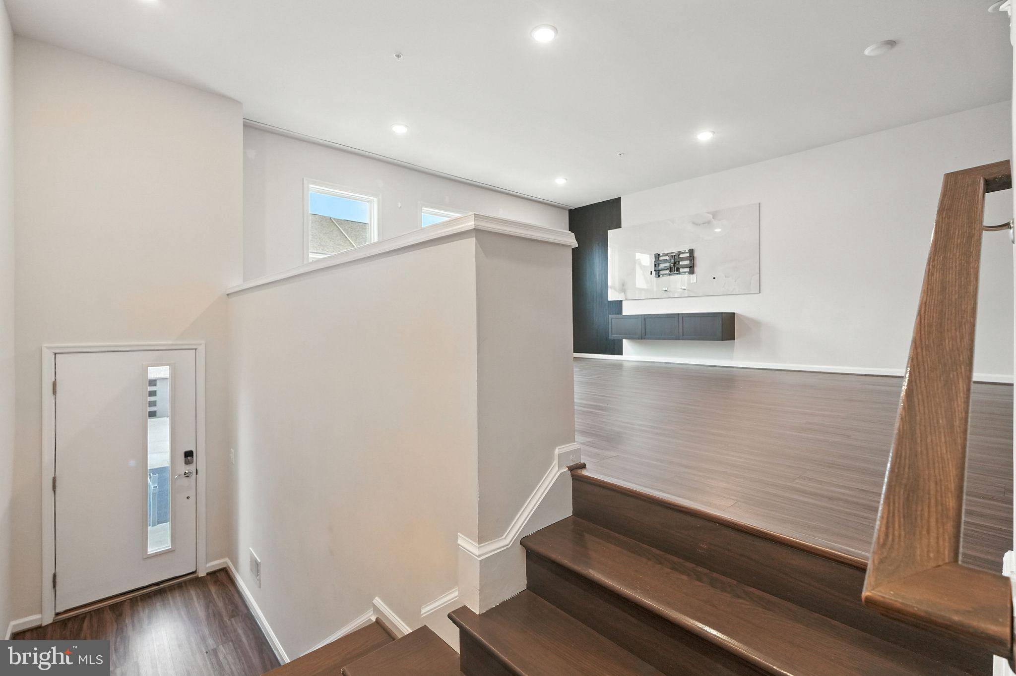 WATERSHED - Residential Lease