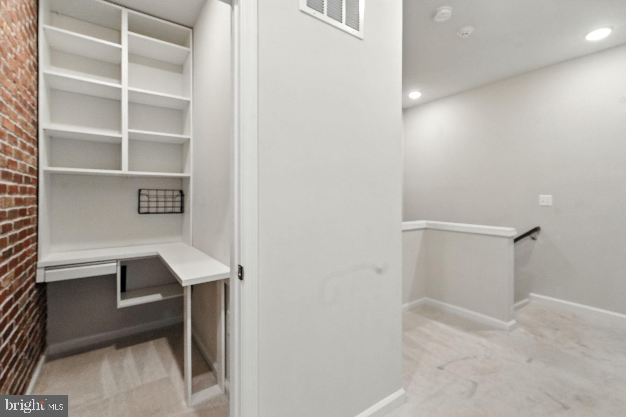 WATERSHED - Residential Lease