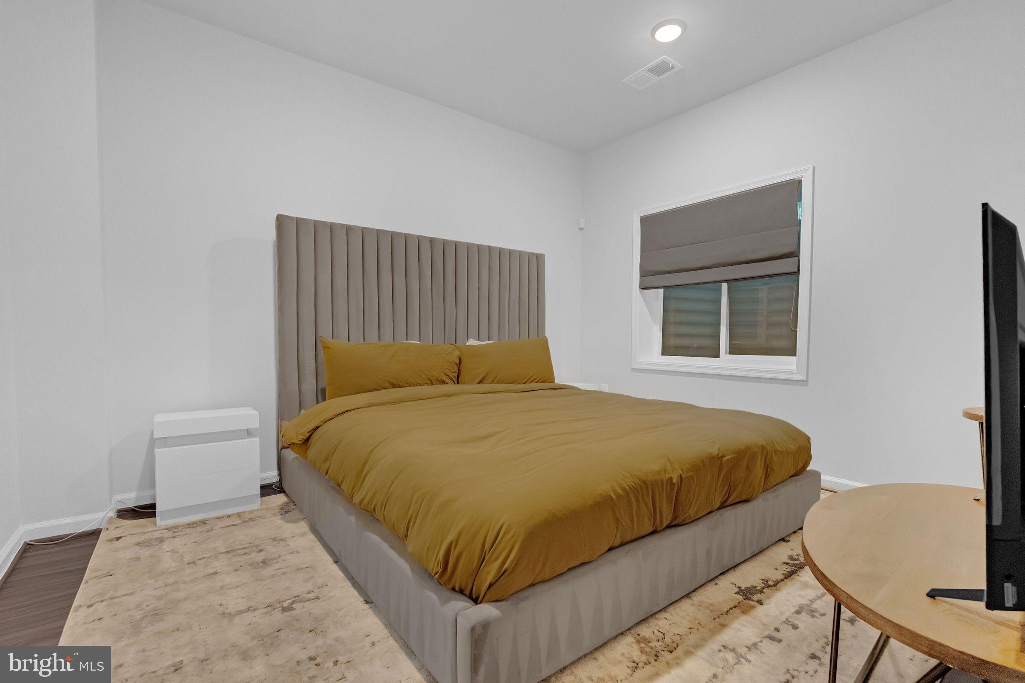 WATERSHED - Residential Lease