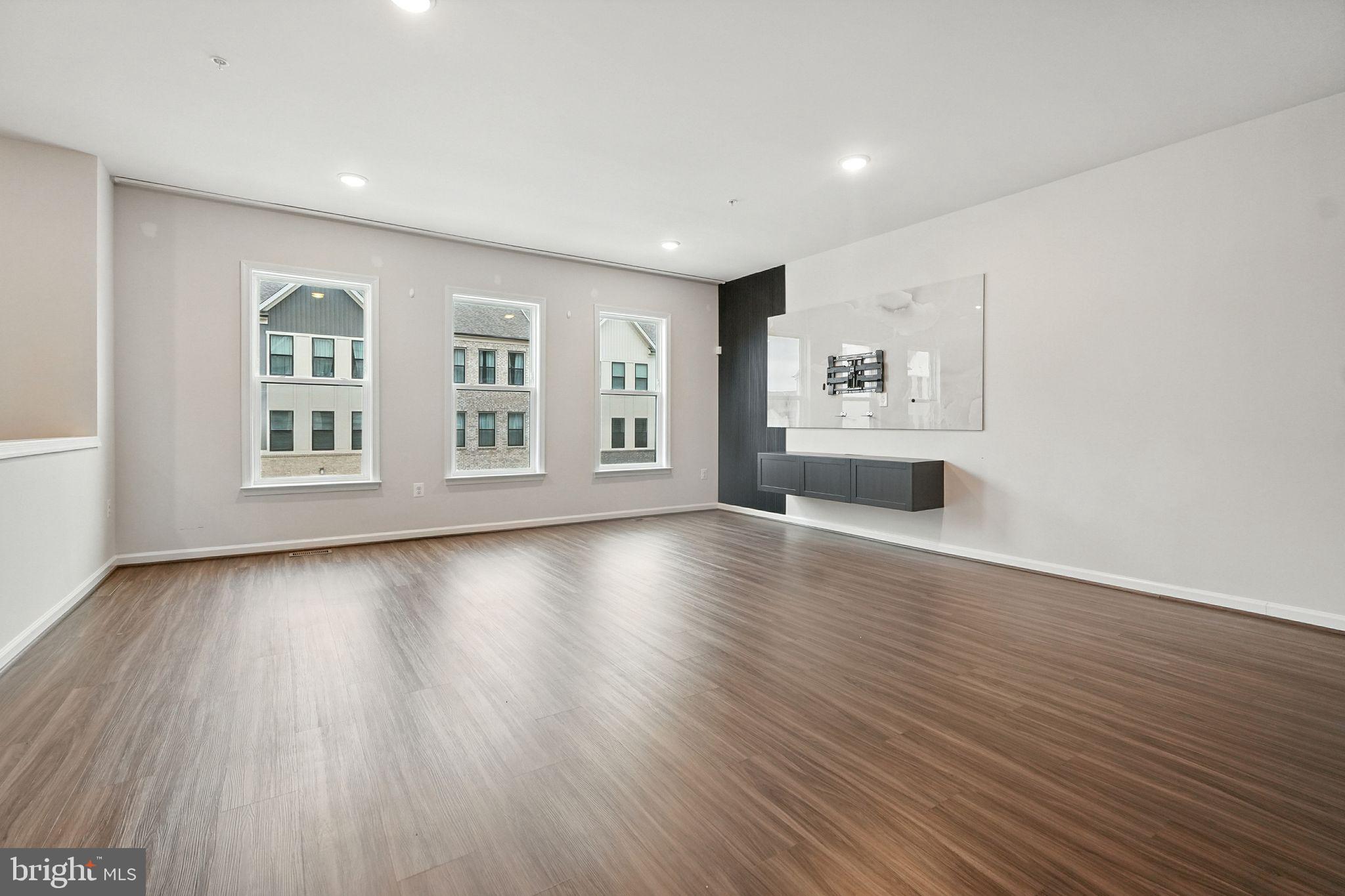 WATERSHED - Residential Lease