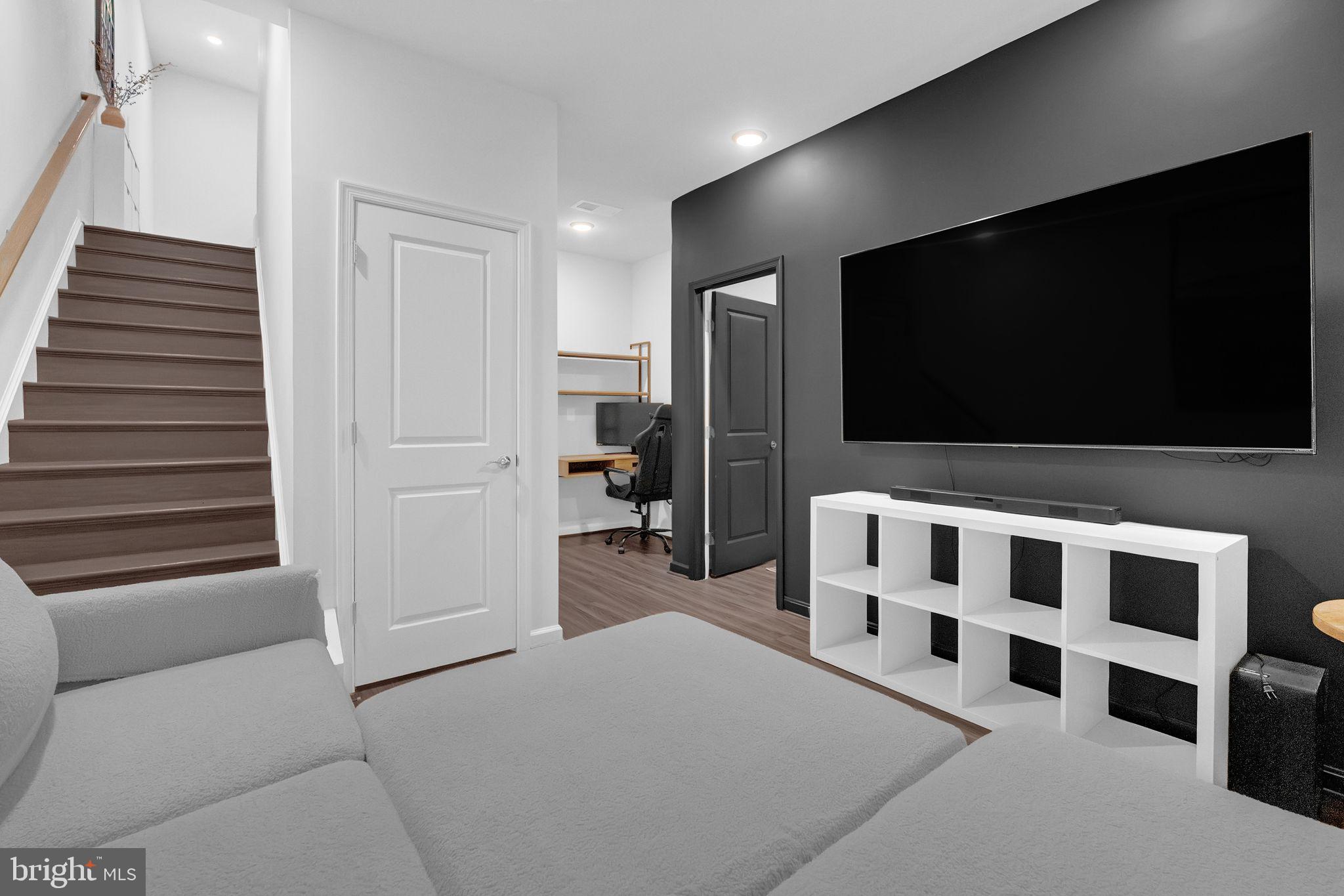 WATERSHED - Residential Lease