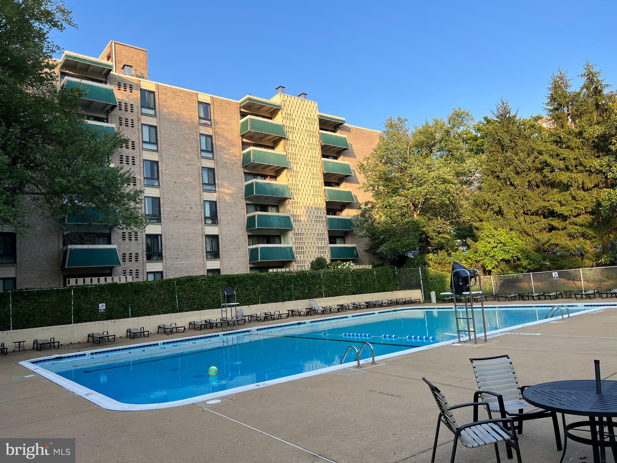 LAFAYETTE PARK CONDOMINIUM - Residential