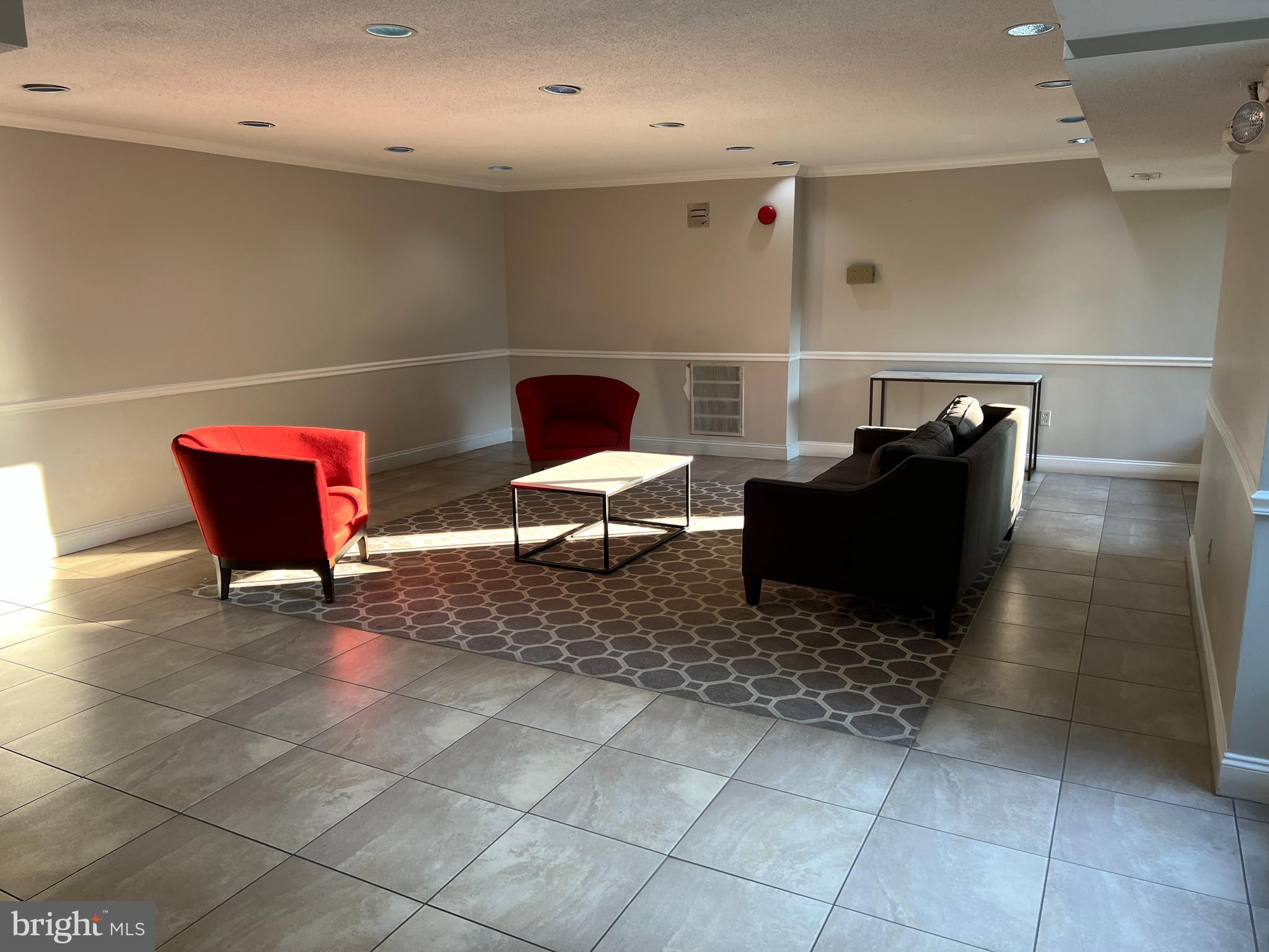 LAFAYETTE PARK CONDOMINIUM - Residential