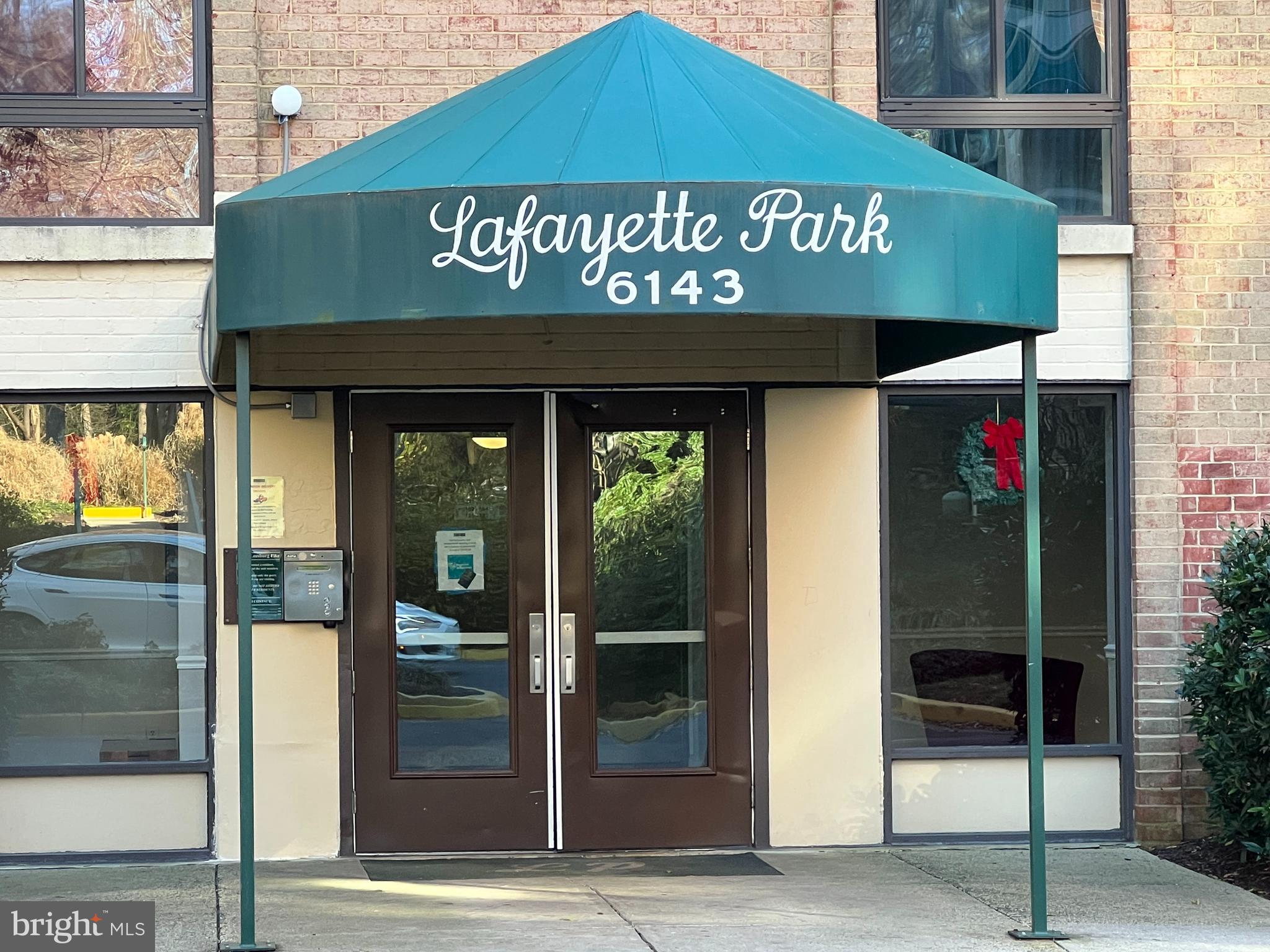 LAFAYETTE PARK CONDOMINIUM - Residential