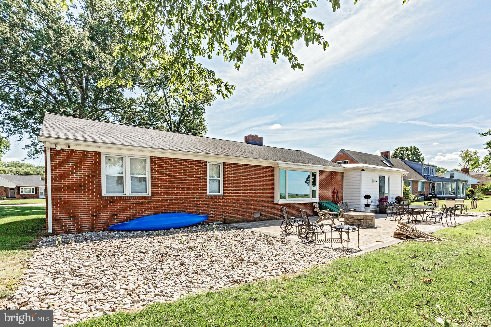 261 N RIVER DRIVE