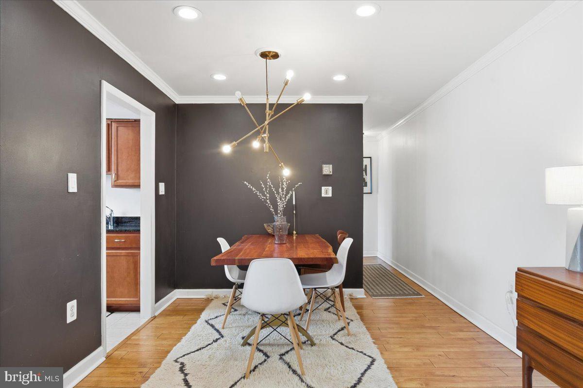 FOXCROFT COLONY CONDOS - Residential