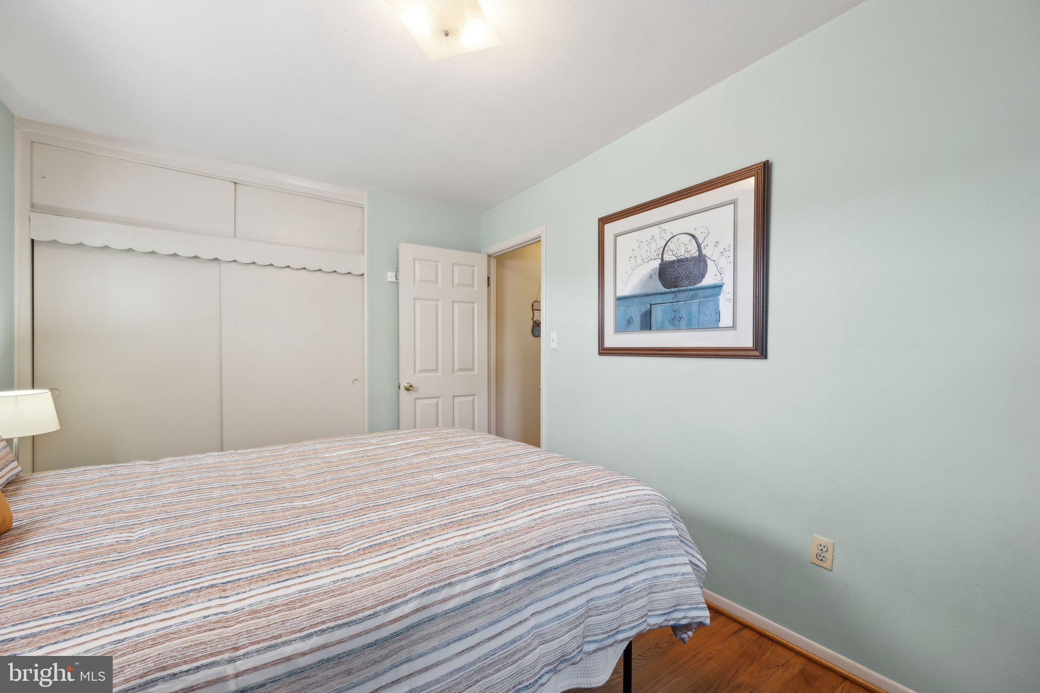 HILLSIDE ACRES - Residential