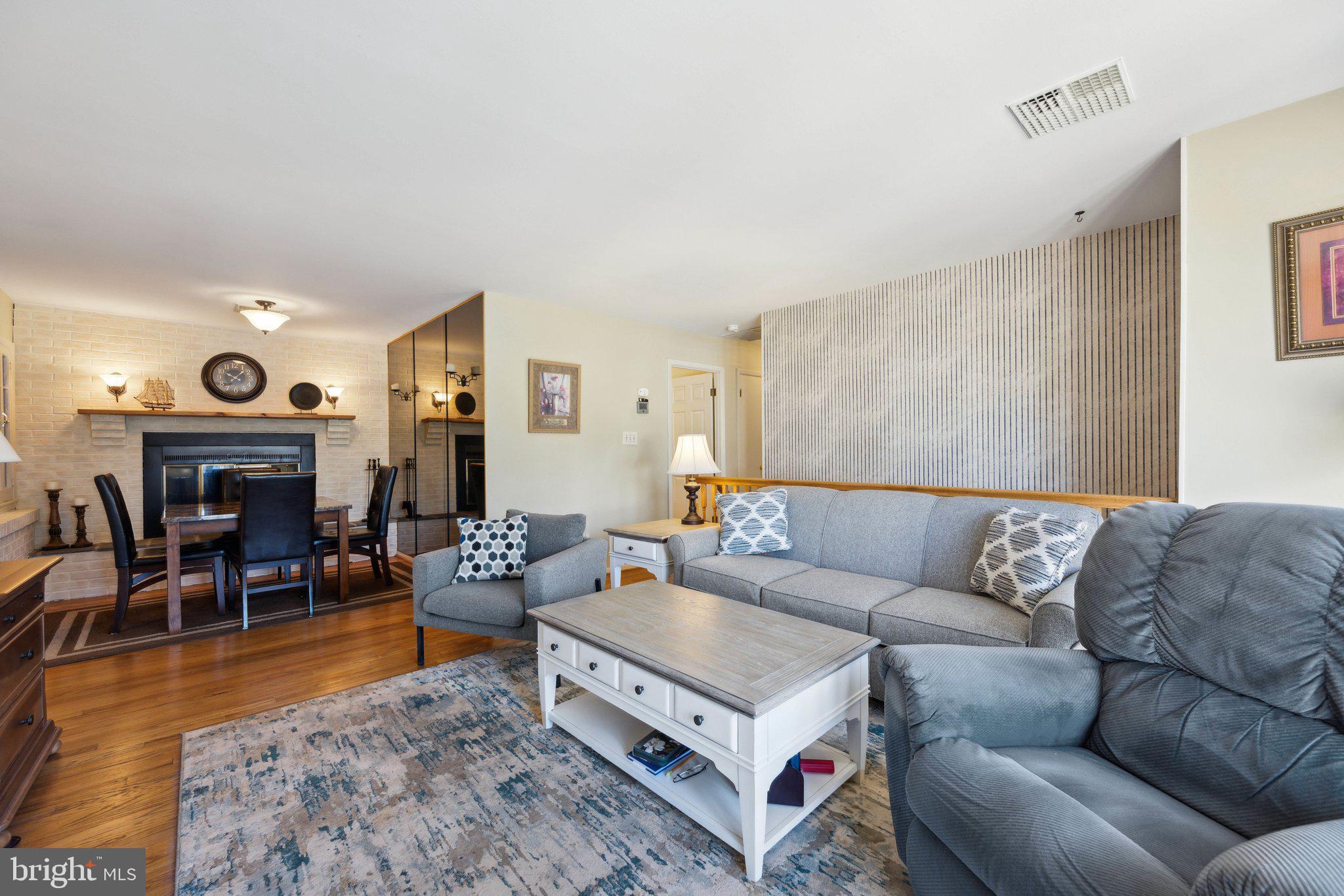 HILLSIDE ACRES - Residential