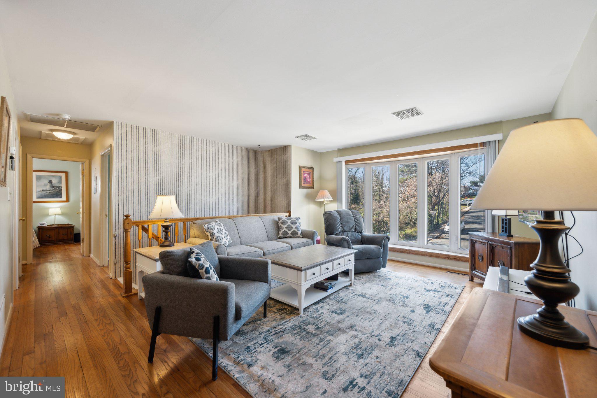 HILLSIDE ACRES - Residential