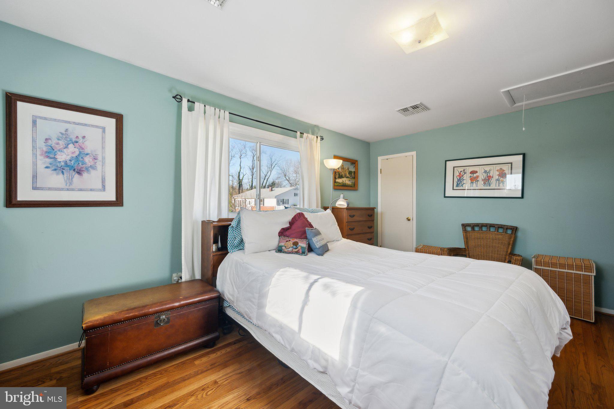 HILLSIDE ACRES - Residential