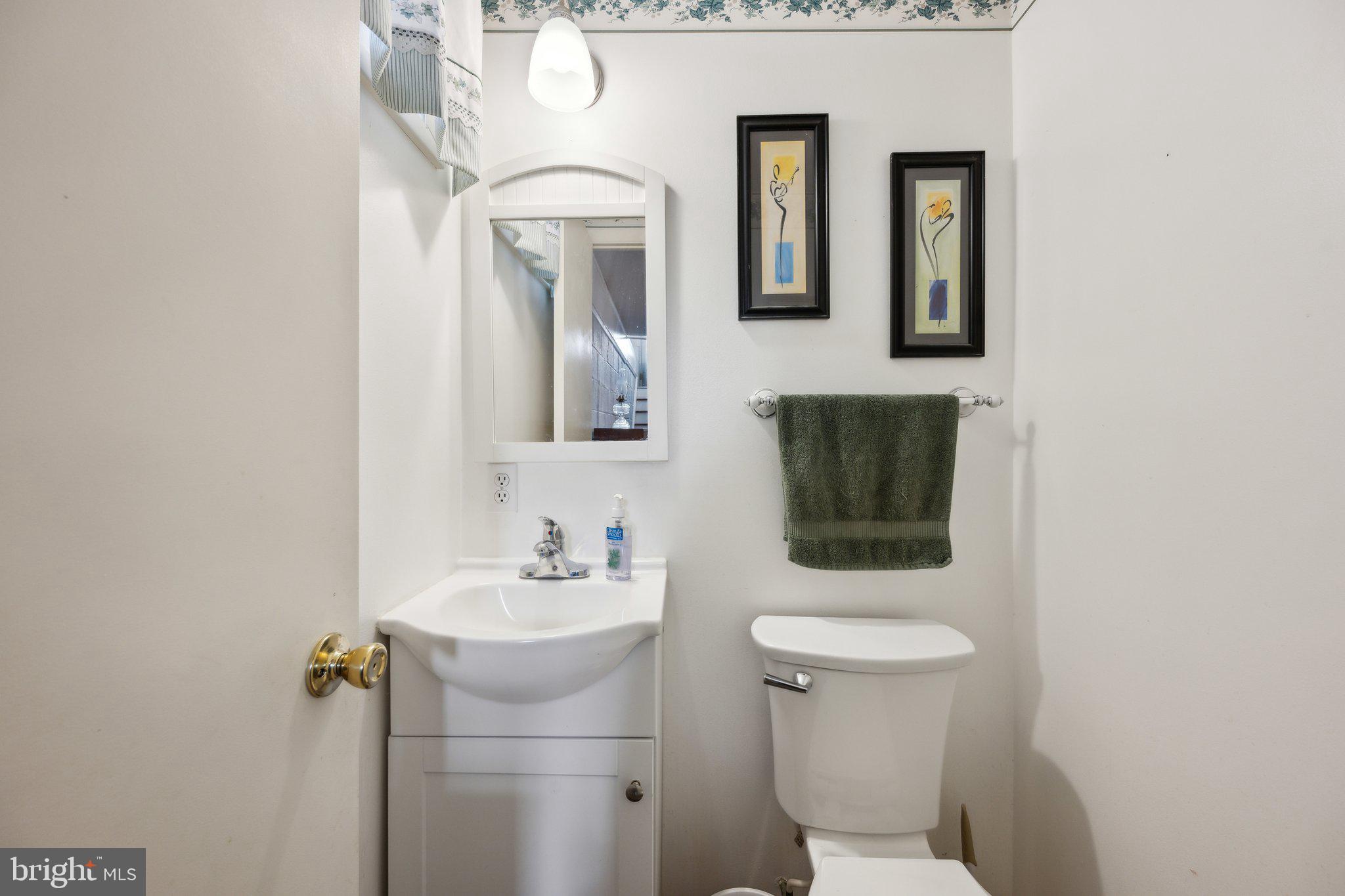 HILLSIDE ACRES - Residential