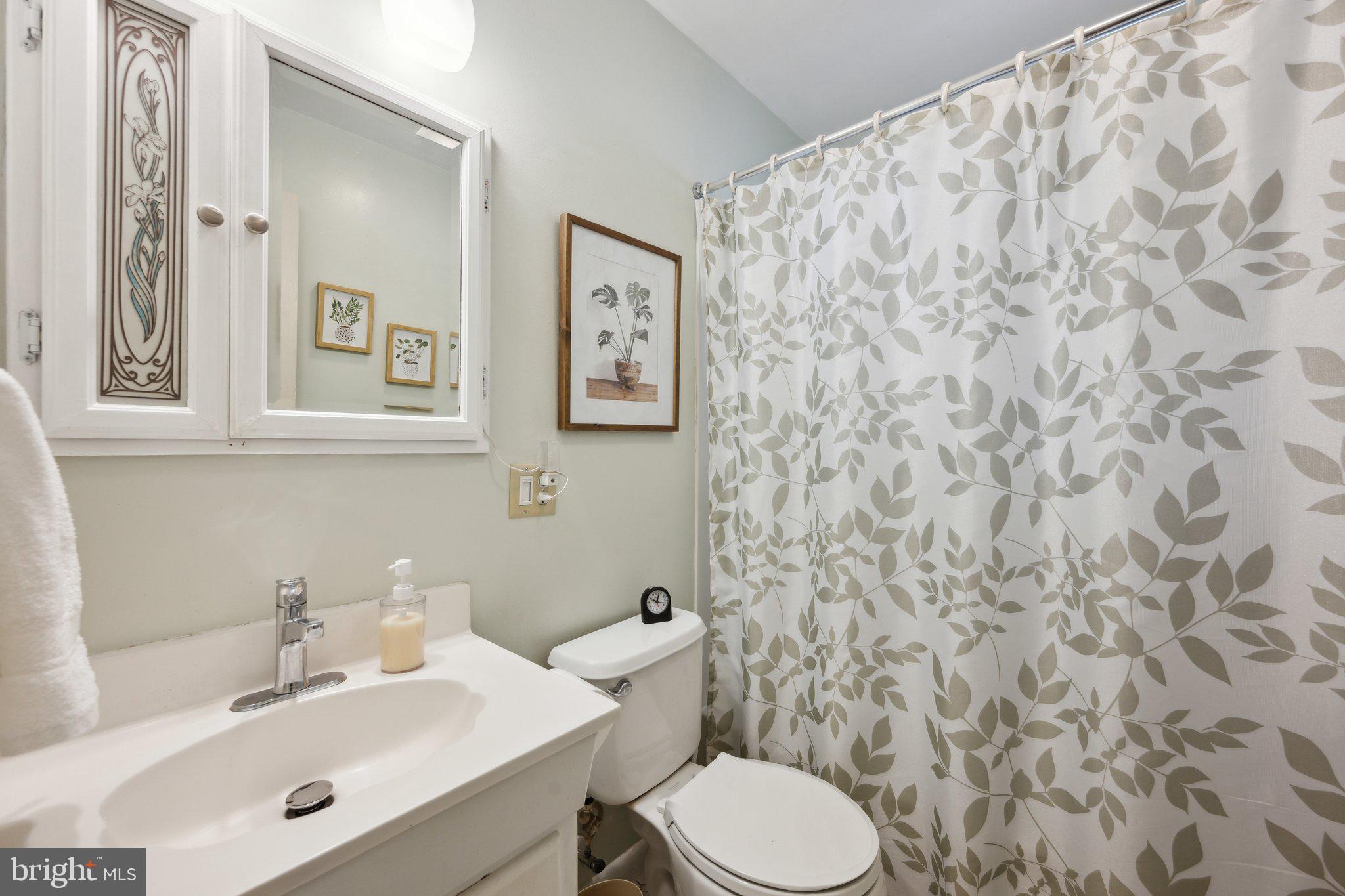 HILLSIDE ACRES - Residential