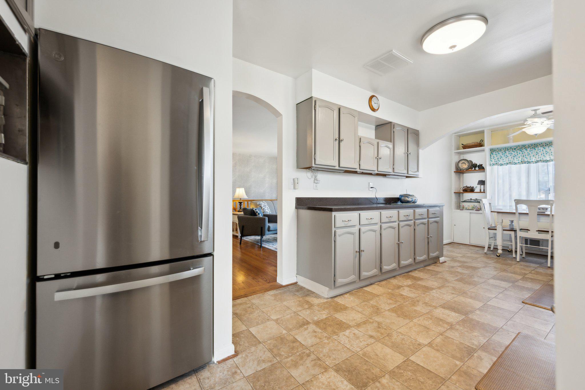 HILLSIDE ACRES - Residential