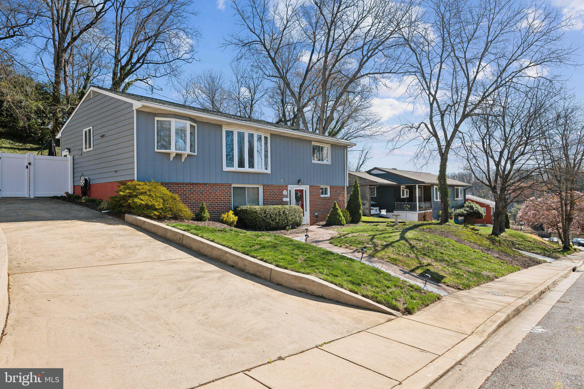 HILLSIDE ACRES - Residential