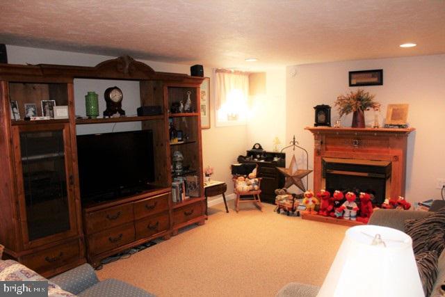 HAINES ACRES - Residential