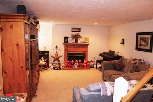 HAINES ACRES - Residential