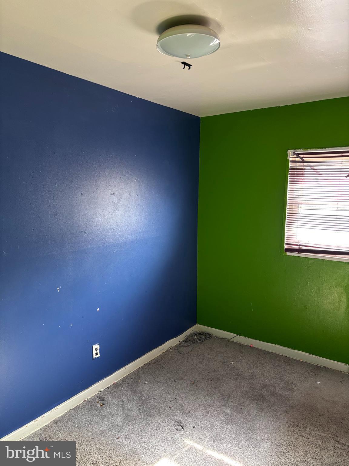 DUPONT VILLAGE - Residential