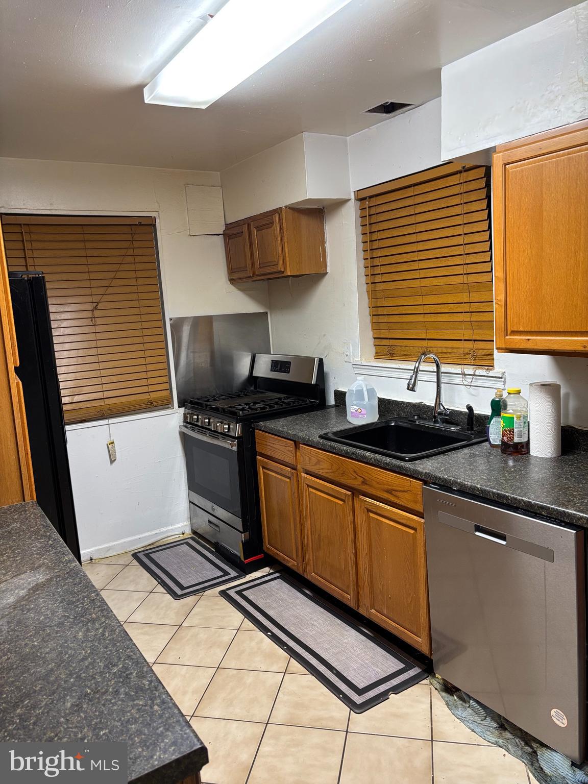 DUPONT VILLAGE - Residential