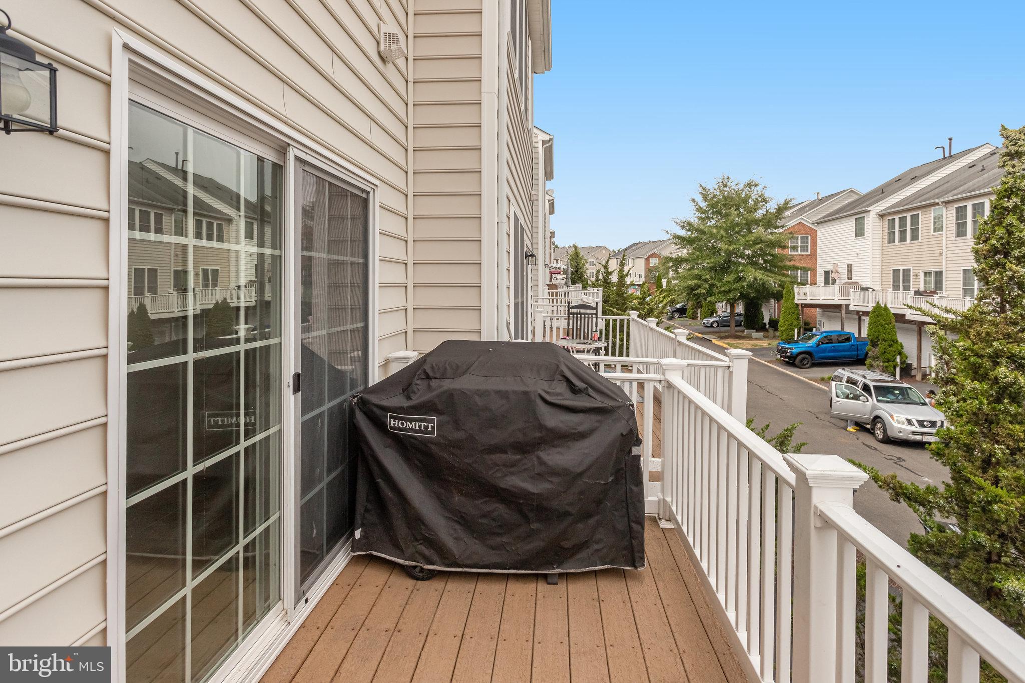 POTOMAC CLUB - Residential Lease