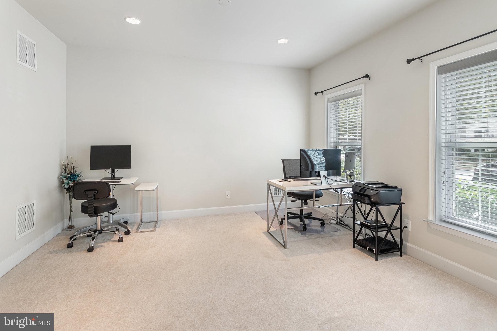 POTOMAC CLUB - Residential Lease