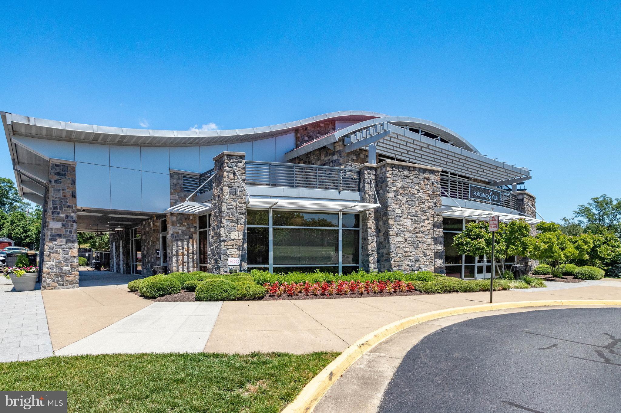 POTOMAC CLUB - Residential Lease