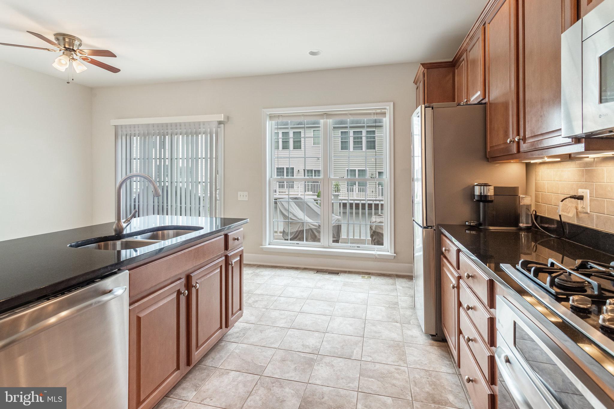 POTOMAC CLUB - Residential Lease