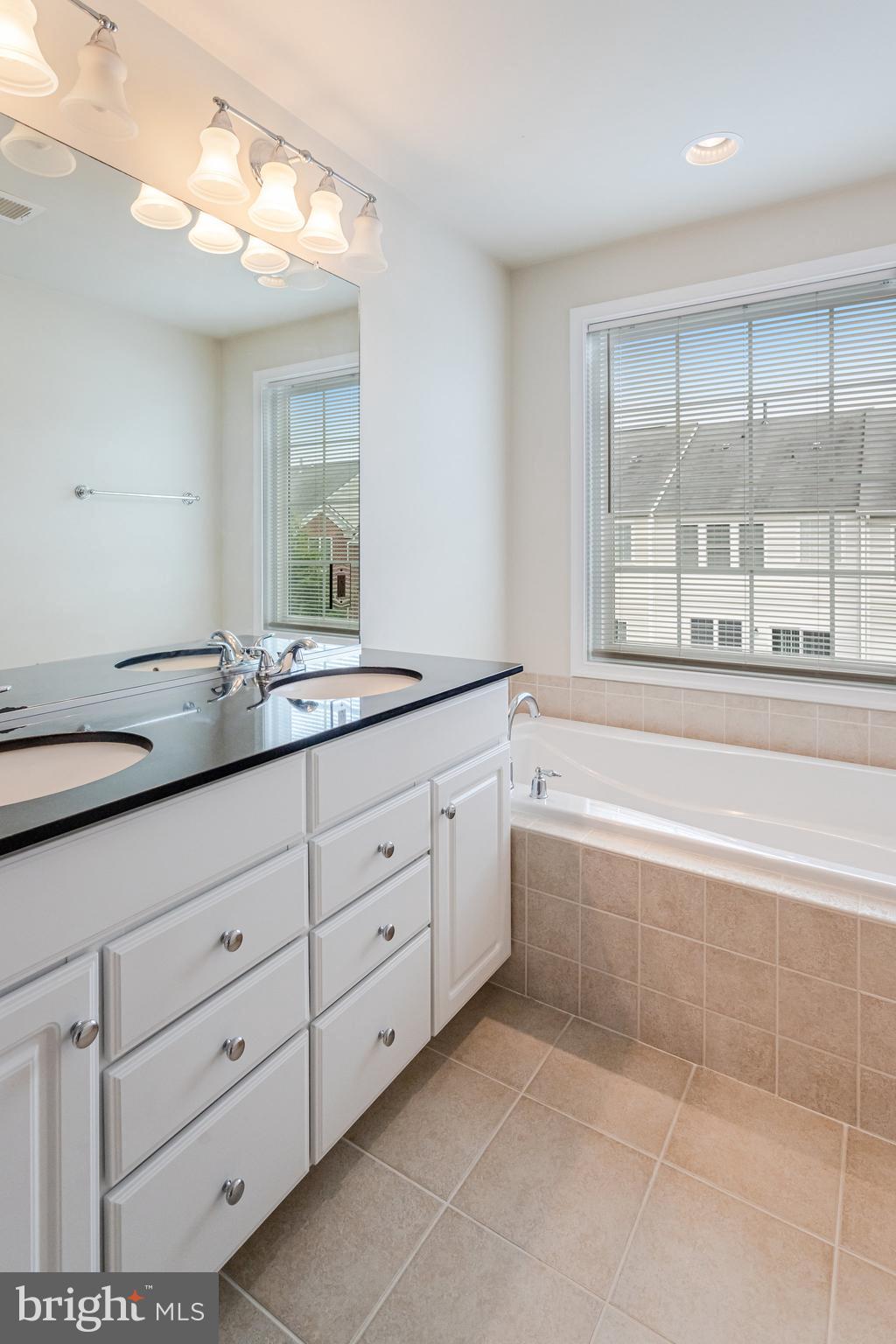 POTOMAC CLUB - Residential Lease