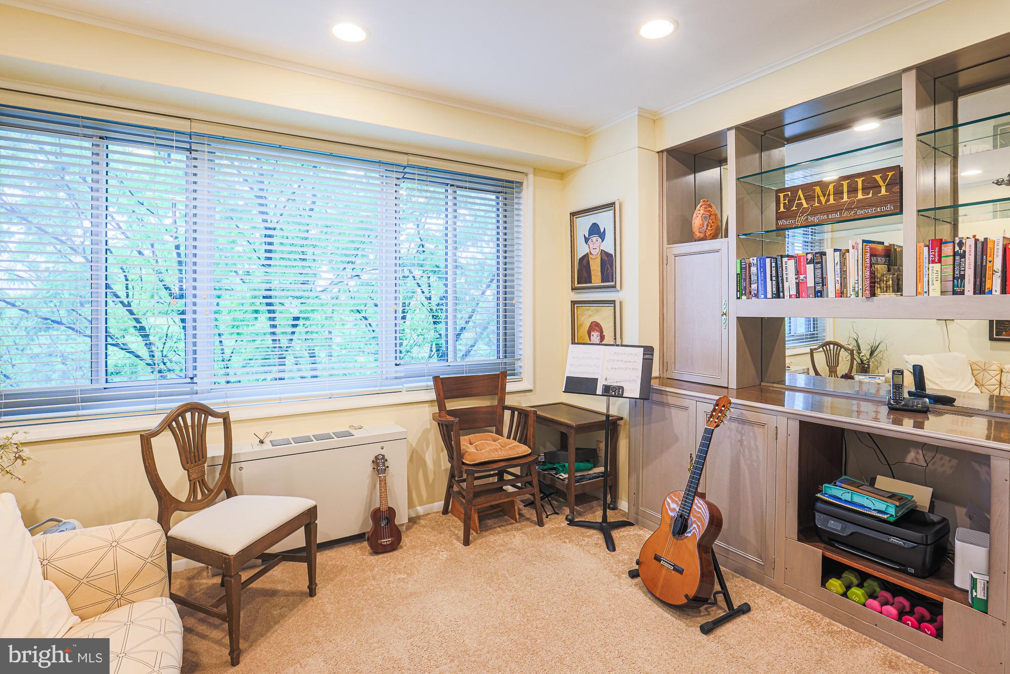 PIKESVILLE - Residential