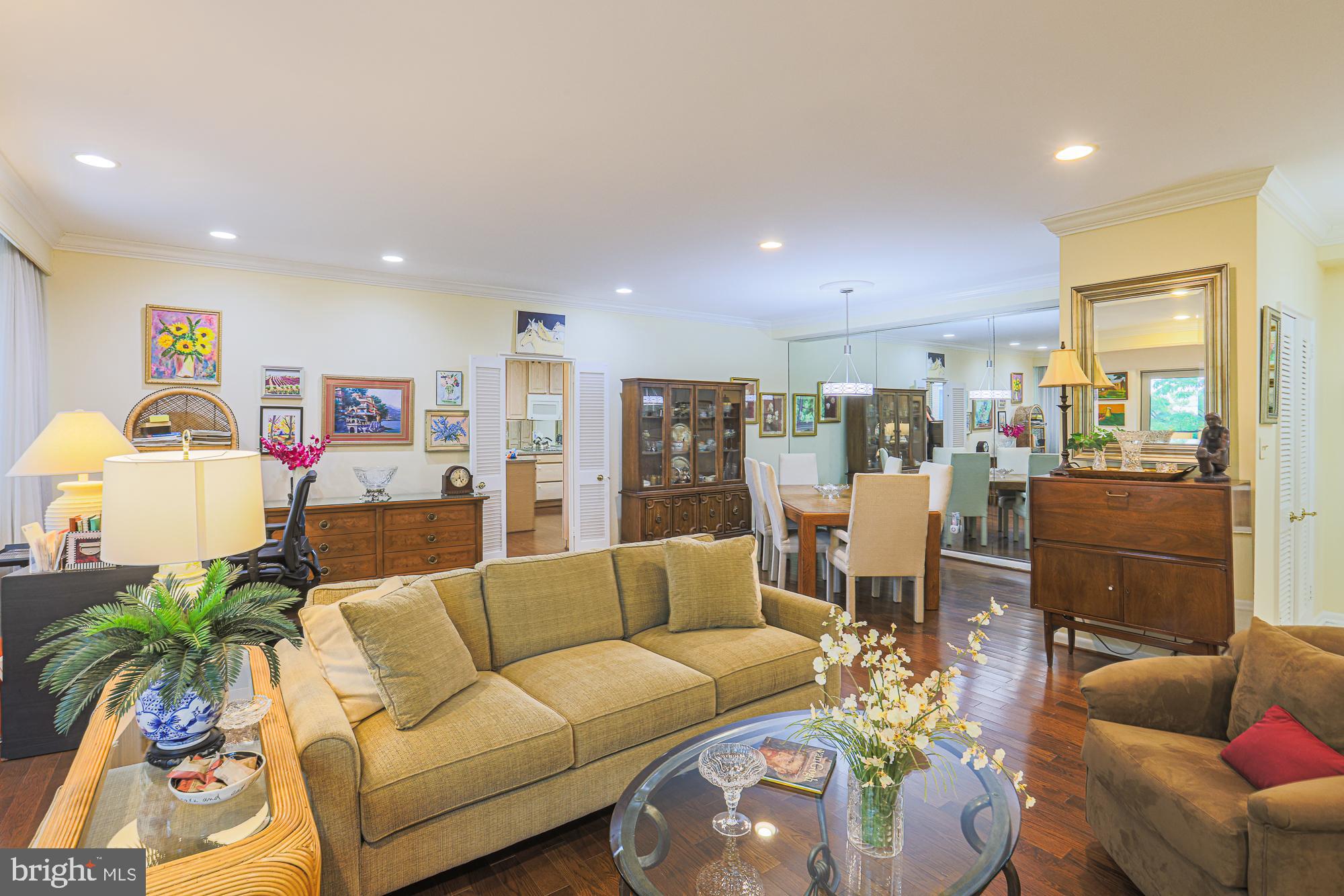 PIKESVILLE - Residential