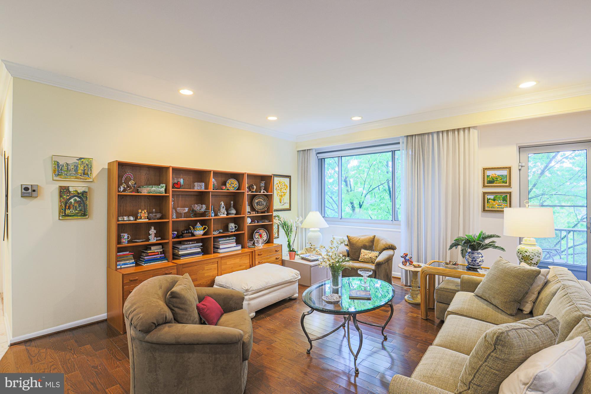 PIKESVILLE - Residential