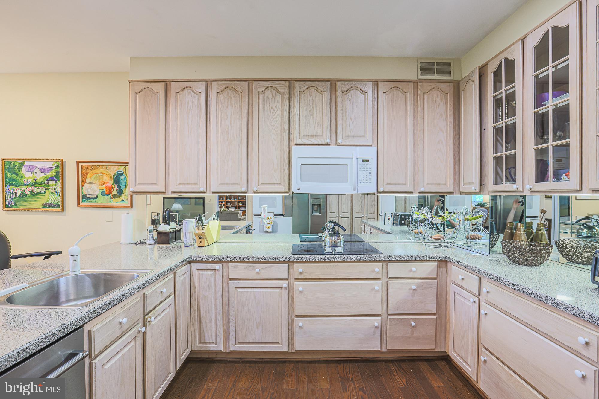 PIKESVILLE - Residential