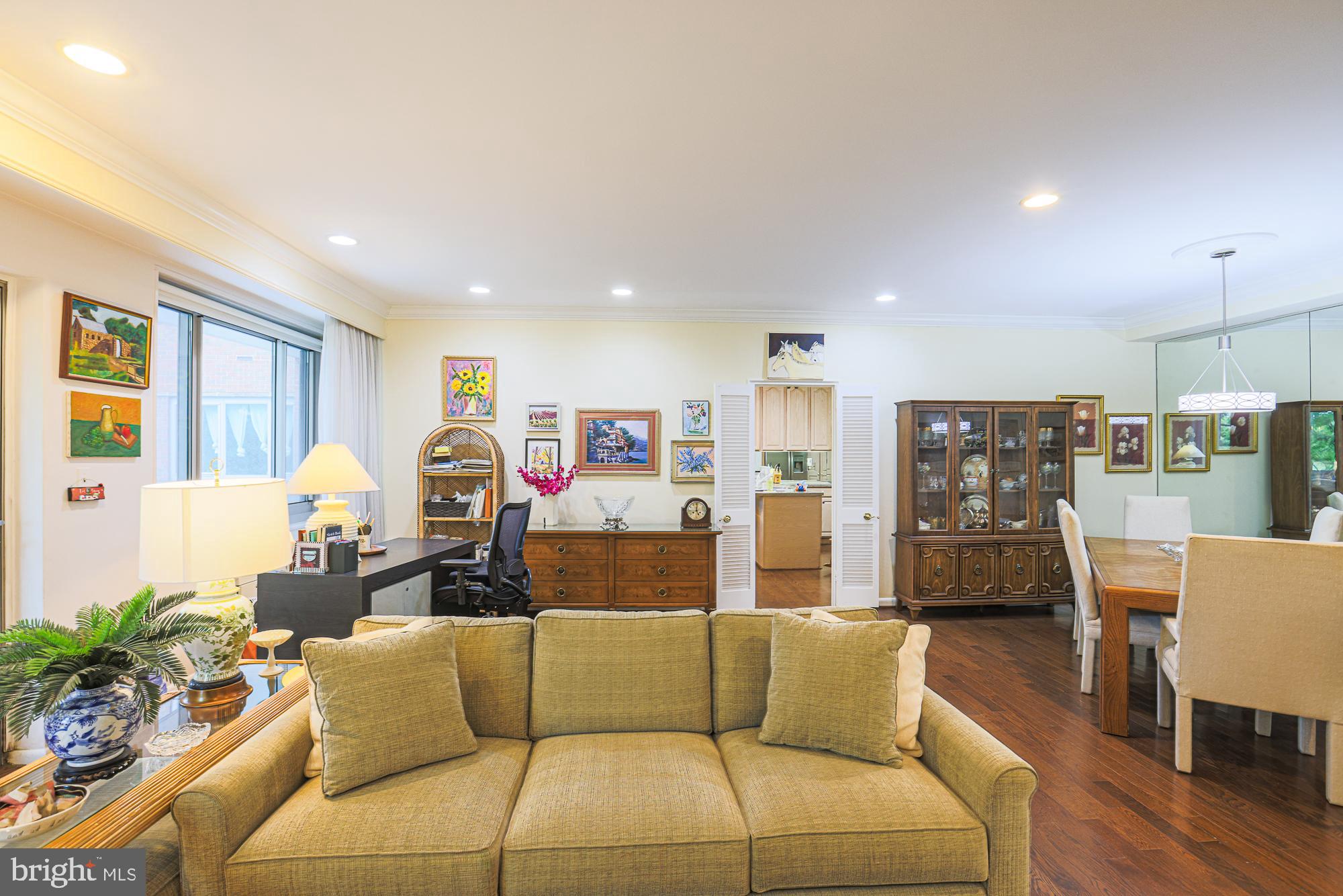 PIKESVILLE - Residential