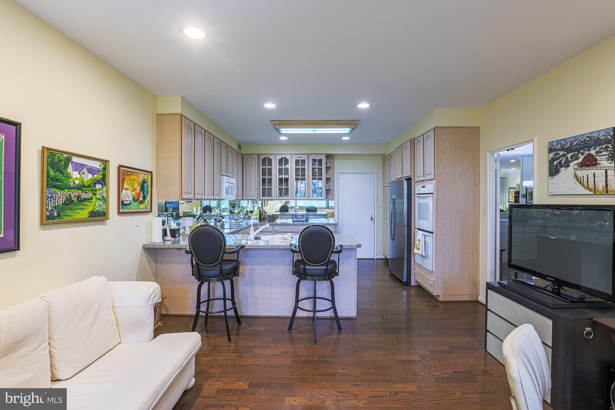 PIKESVILLE - Residential